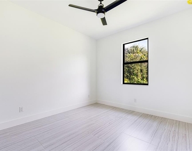 17196 Glenview Avenue - Photo Thumbnail 28