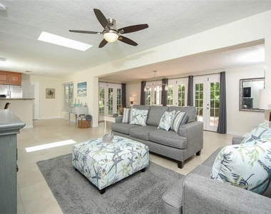 2943 Tuckerstown Drive - Photo Thumbnail 8