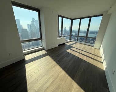  West 47th Street - Photo Thumbnail 1