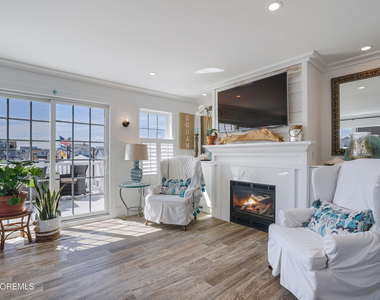 229 1st Avenue - Photo Thumbnail 10