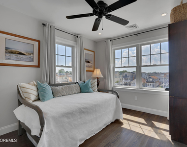 229 1st Avenue - Photo Thumbnail 24