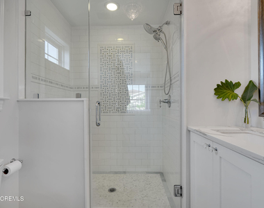 229 1st Avenue - Photo Thumbnail 17