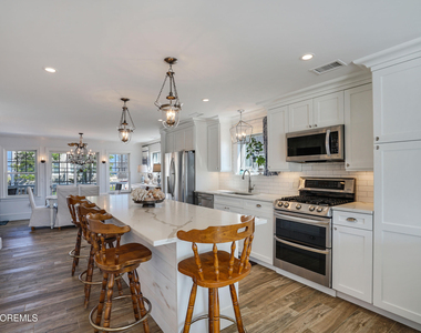 229 1st Avenue - Photo Thumbnail 5