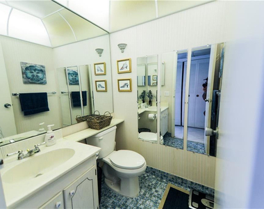 286 Monaco F - Photo Thumbnail 9