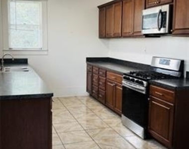 4616 Eastside Avenue - Photo Thumbnail 5
