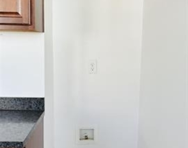 4616 Eastside Avenue - Photo Thumbnail 9