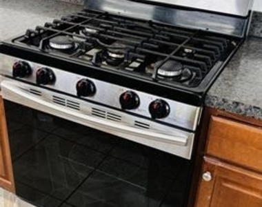 4616 Eastside Avenue - Photo Thumbnail 6