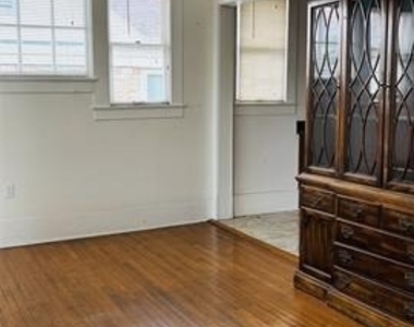 4616 Eastside Avenue - Photo Thumbnail 3
