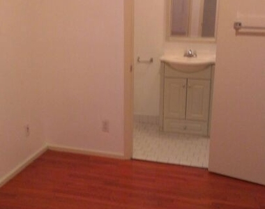 1529 5th Avenue - Photo Thumbnail 3
