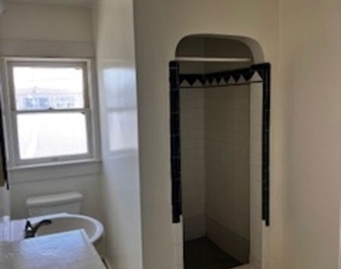 1529 5th Avenue - Photo Thumbnail 6