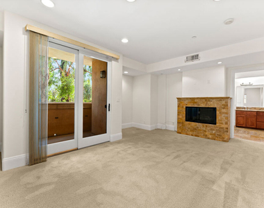 16123 W Sunset Boulevard - Photo Thumbnail 16