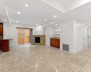 16123 W Sunset Boulevard - Photo Thumbnail 8