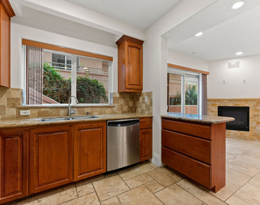 16123 W Sunset Boulevard - Photo Thumbnail 1