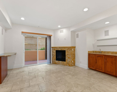 16123 W Sunset Boulevard - Photo Thumbnail 4