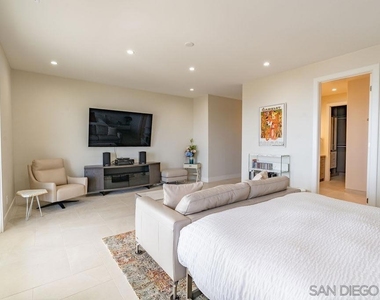 1001 La Jolla Rancho Rd - Photo Thumbnail 27