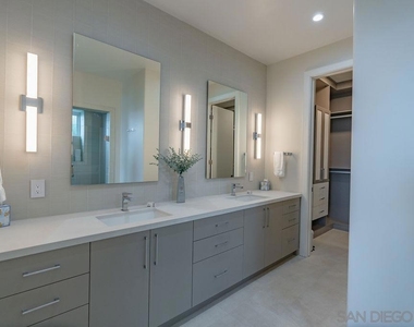 1001 La Jolla Rancho Rd - Photo Thumbnail 3
