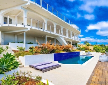 1001 La Jolla Rancho Rd - Photo Thumbnail 5