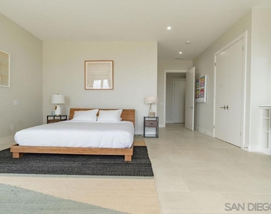 1001 La Jolla Rancho Rd - Photo Thumbnail 43