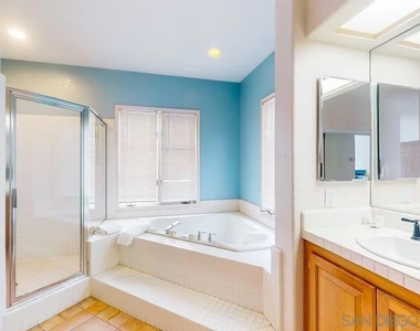 863 Starflower Rd - Photo Thumbnail 12