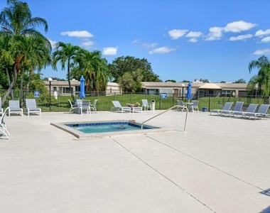 18730 Stewart Circle - Photo Thumbnail 16