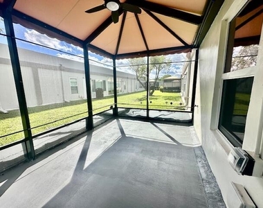 18730 Stewart Circle - Photo Thumbnail 8
