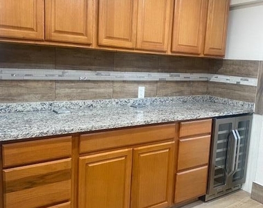 312 N 27th Street - Photo Thumbnail 7