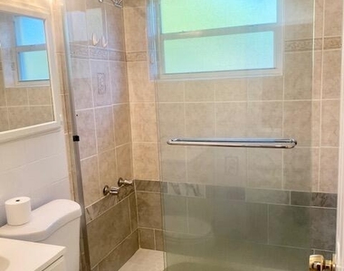 312 N 27th Street - Photo Thumbnail 1