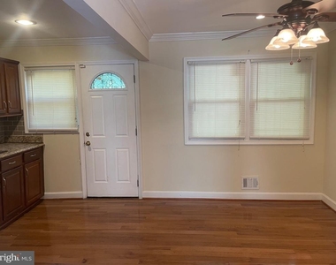 5102 Glassmanor Drive - Photo Thumbnail 5