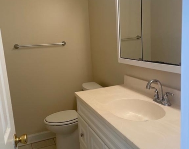 5102 Glassmanor Drive - Photo Thumbnail 19