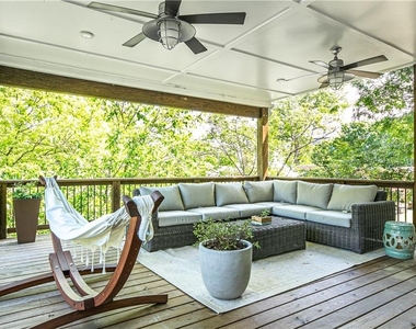 570 Morgan Street Ne - Photo Thumbnail 6