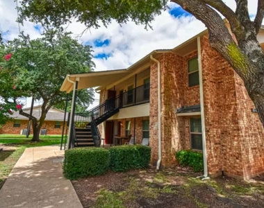 160 Gibson Road - Photo Thumbnail 3