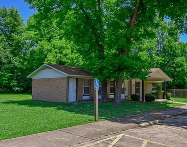 501 Martin Luther King St - Photo Thumbnail 1