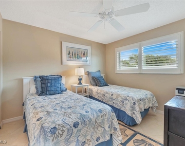 4200 Belair Lane - Photo Thumbnail 16