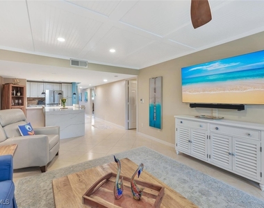 4200 Belair Lane - Photo Thumbnail 4