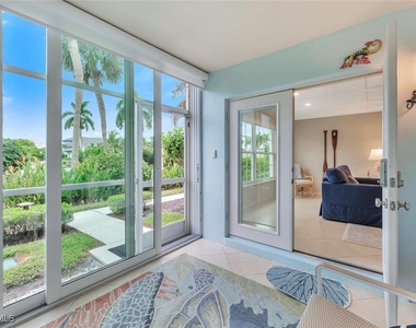 4200 Belair Lane - Photo Thumbnail 7