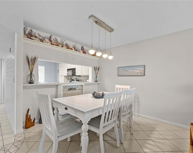 10686 Gulf Shore Drive - Photo Thumbnail 10