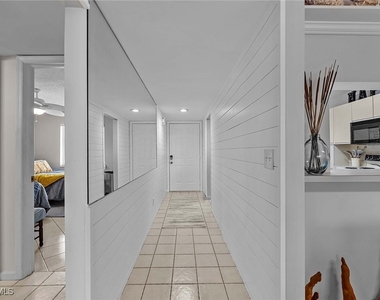 10686 Gulf Shore Drive - Photo Thumbnail 3