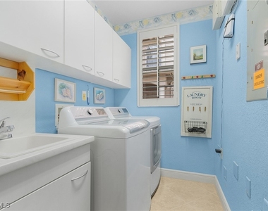 801 Regency Reserve Circle - Photo Thumbnail 17