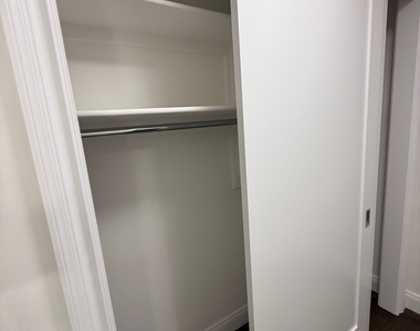 240 East 82nd Street - Photo Thumbnail 4