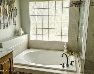 11536 Summer Haven Boulevard N - Photo Thumbnail 6