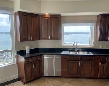 1180 Gulf Boulevard - Photo Thumbnail 10