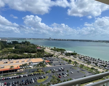1180 Gulf Boulevard - Photo Thumbnail 2