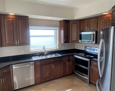 1180 Gulf Boulevard - Photo Thumbnail 12