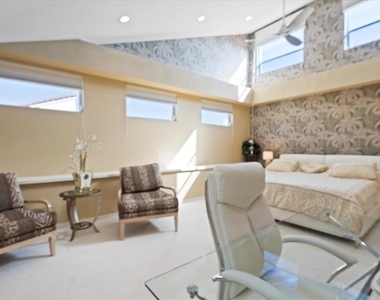 2254 Harbour Court Drive - Photo Thumbnail 12
