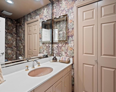 2254 Harbour Court Drive - Photo Thumbnail 44