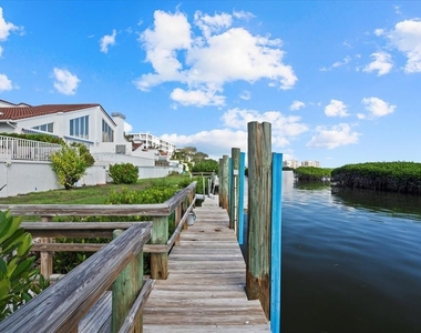 2254 Harbour Court Drive - Photo Thumbnail 7