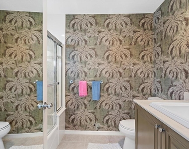 2254 Harbour Court Drive - Photo Thumbnail 16
