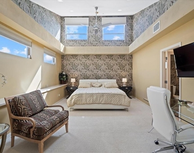 2254 Harbour Court Drive - Photo Thumbnail 11