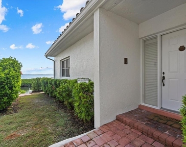 2254 Harbour Court Drive - Photo Thumbnail 3