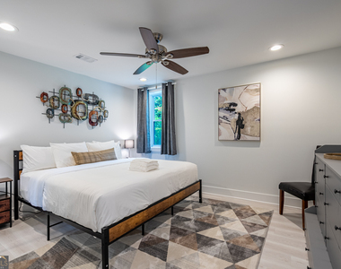 2617 Caladium Drive Ne - Photo Thumbnail 1